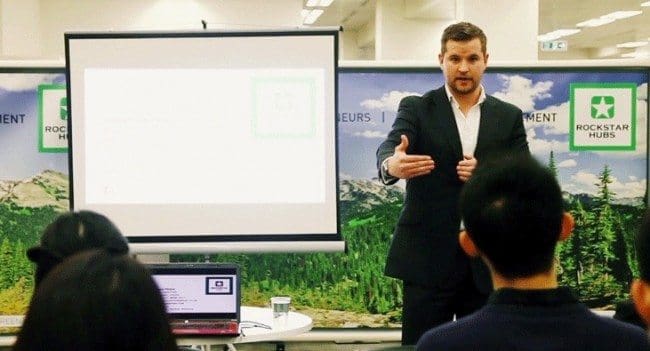 JP-presenting-at-hubs-2
