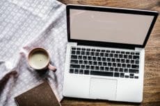 apple-device-computer-connection-1483936