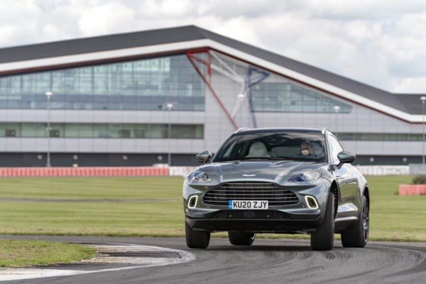 Aston Martin DBX