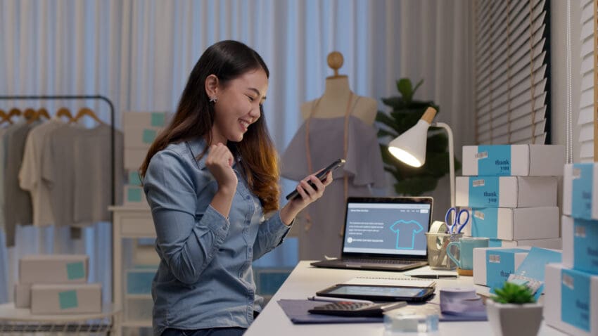 According to a survey SMEs are more likely to choose non-traditional ways of accessing capital such as crowdfunding or offering investment opportunities to employees, than traditional investment.