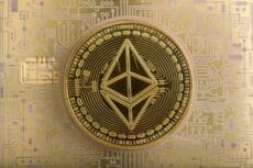 Nowadays, the crypto market is showing mixed trends, with Bitcoin (BTC), Ethereum (ETH), and Ripple (XRP) holding steady, while SUI is seeing huge gains.