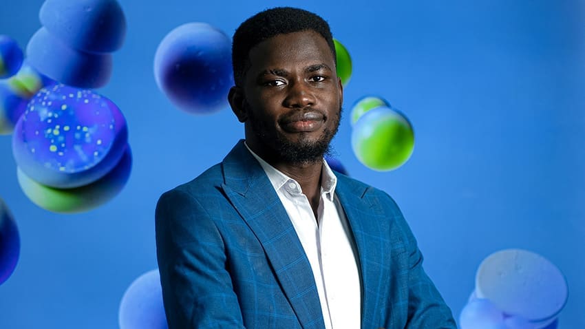 Shaqeem Akbar-Downey grew up on the court and the field. Basketball and football were not hobbies. They were a daily routine. From an early age, he played for multiple teams and traveled across cities and states to compete. Those experiences shaped how he thinks about effort, teamwork, and focus.